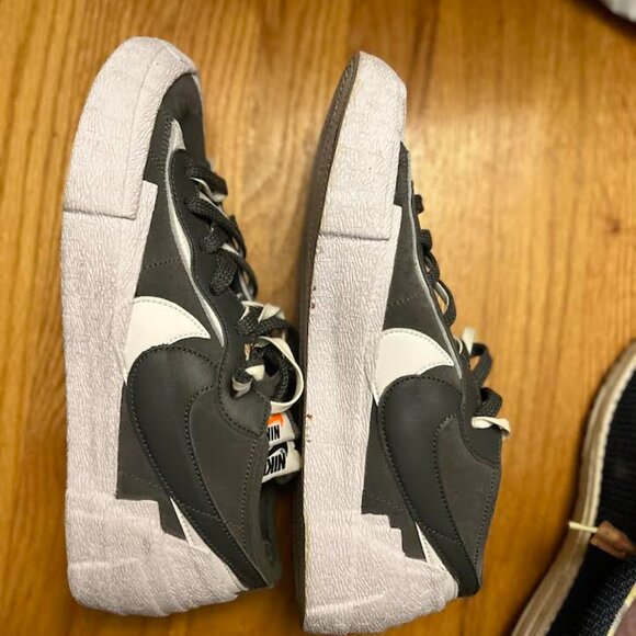 Nike Blazer Low / Sacai (Iron Grey) - Mens US 11 - Picture 3 of 3